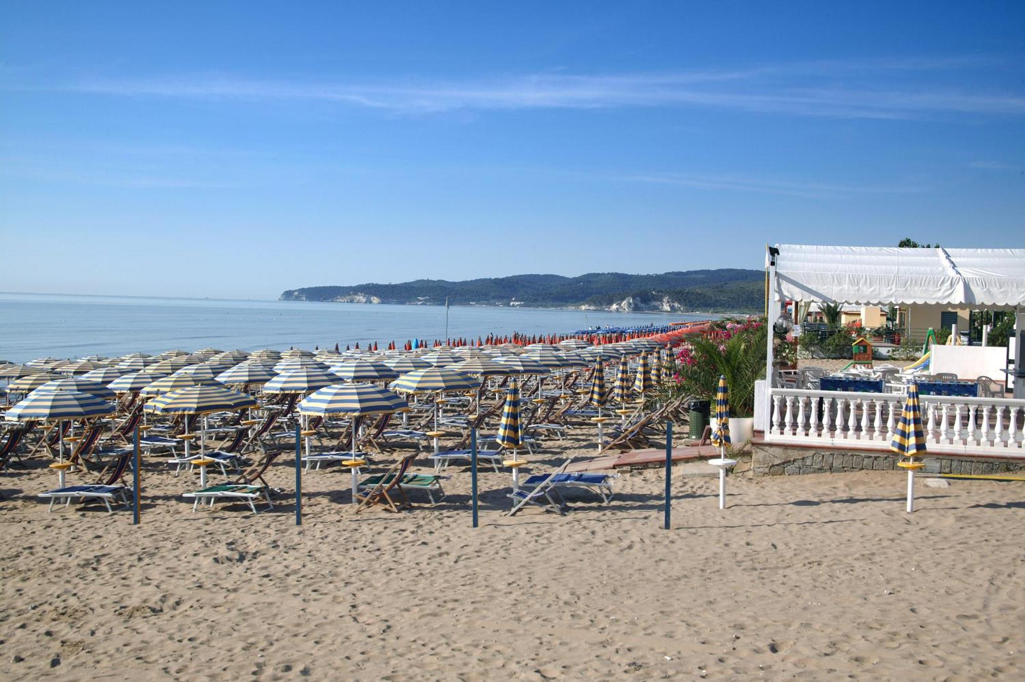 Hotel Falcone Vieste Exterior foto